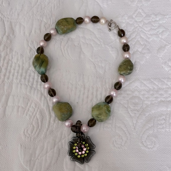 Necklace - Picture 1 of 7